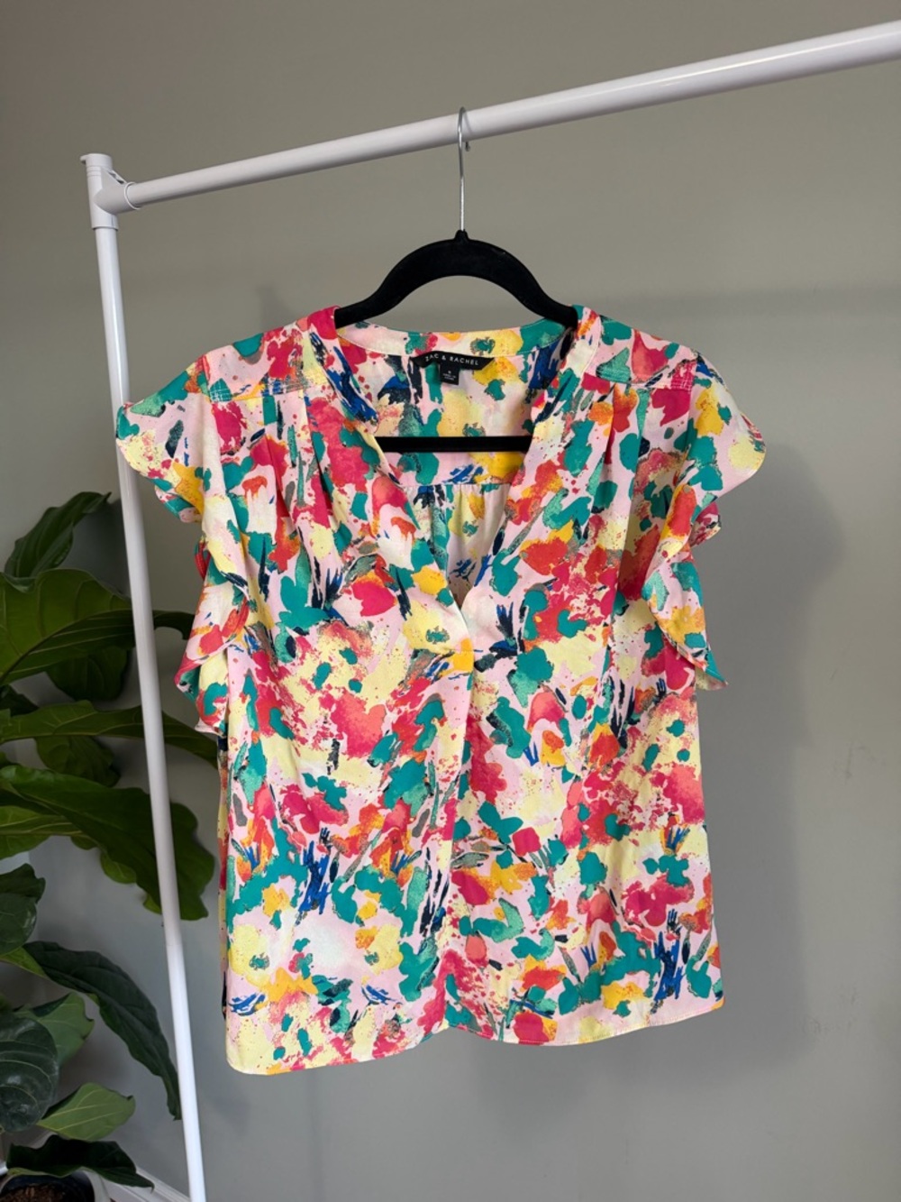 Colorful Spring Zac & Rachel Short Sleeve Blouse Size S
